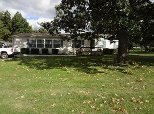 9753 Vixen Rd, Stark City, MO 64866