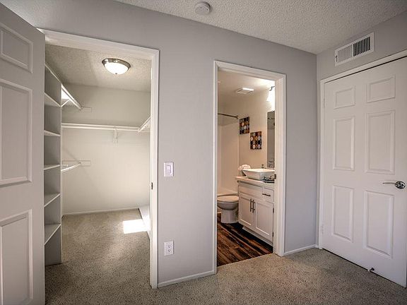3rd image of 7137 Alvern St
