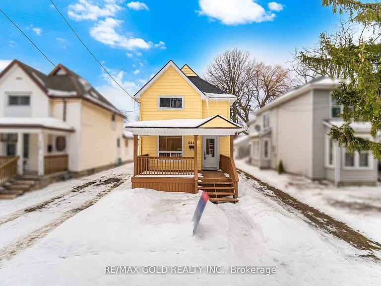 4445 Simcoe St — Photo 2