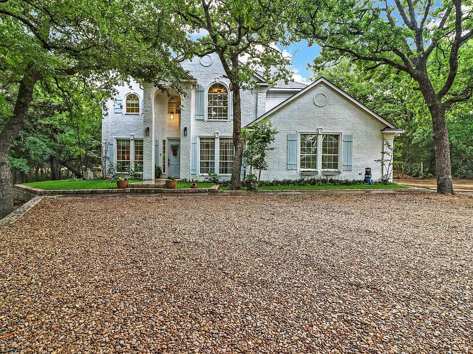 1st image of 751 Majestic Oaks Dr