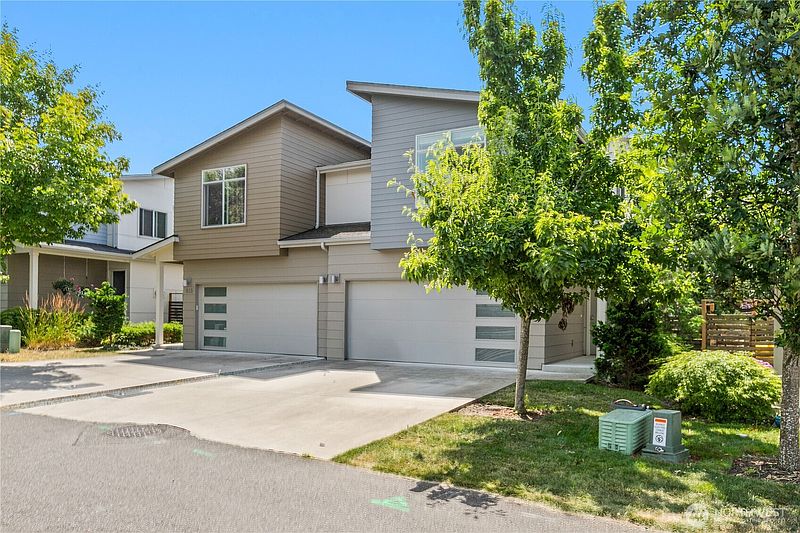 2nd image of 517 Spring Vista Place