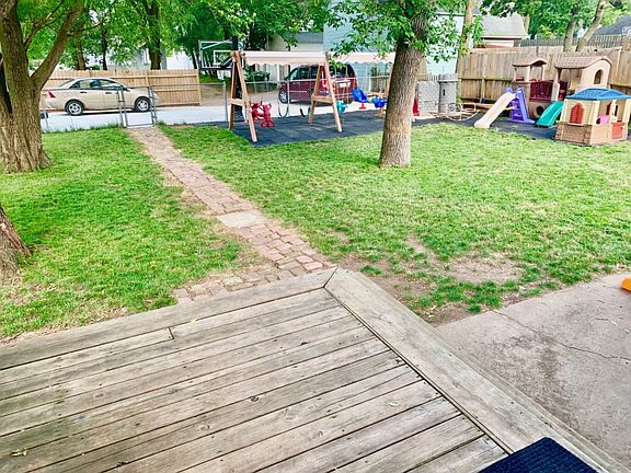5th image of 1826 Rebecca St