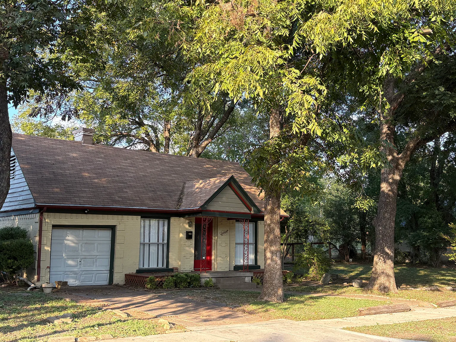 3 bed, 1474 sqft, $2,400 — Photo 3