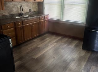 422-424 5th St, Struthers, OH 44471