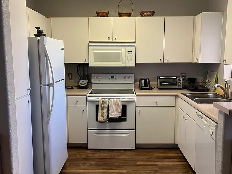 1295 N Ash St #626 — Photo 3