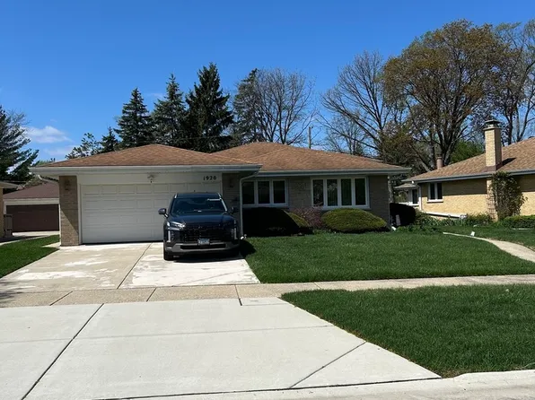1920 Koehler Dr, Des Plaines, IL 60018