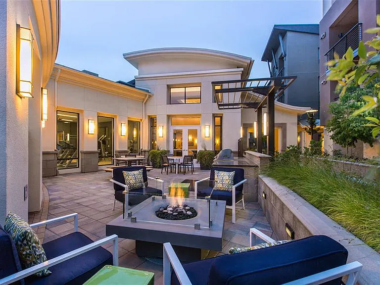 Venue Apartments — Photo 22