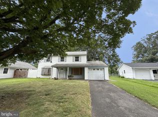 61 Pageant Ln, Willingboro, NJ 08046