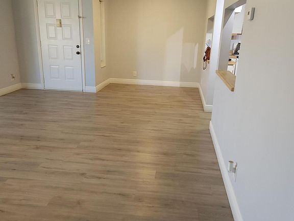 5th image of 502 Shady Pine Way APT D2