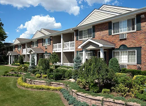 Fairfield Suburbia Gardens Photo 1