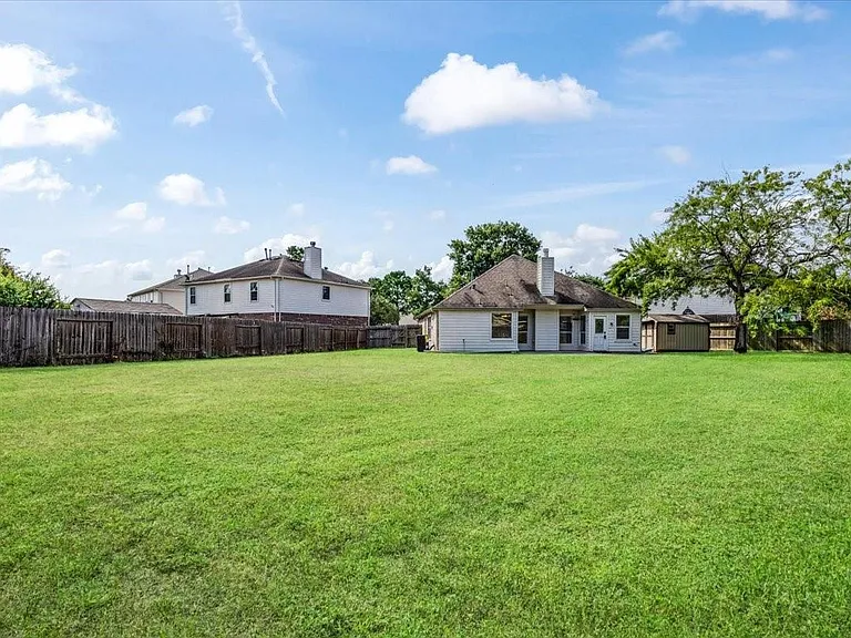 29927 Sunwillow Creek Dr — Photo 15