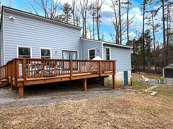 5th image of 918 Arch Hill Dr