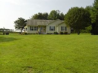 3555 Farmfield Dr, Claremont, NC 28610