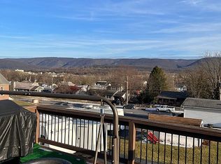 1114 W 6th St, Lewistown, PA 17044