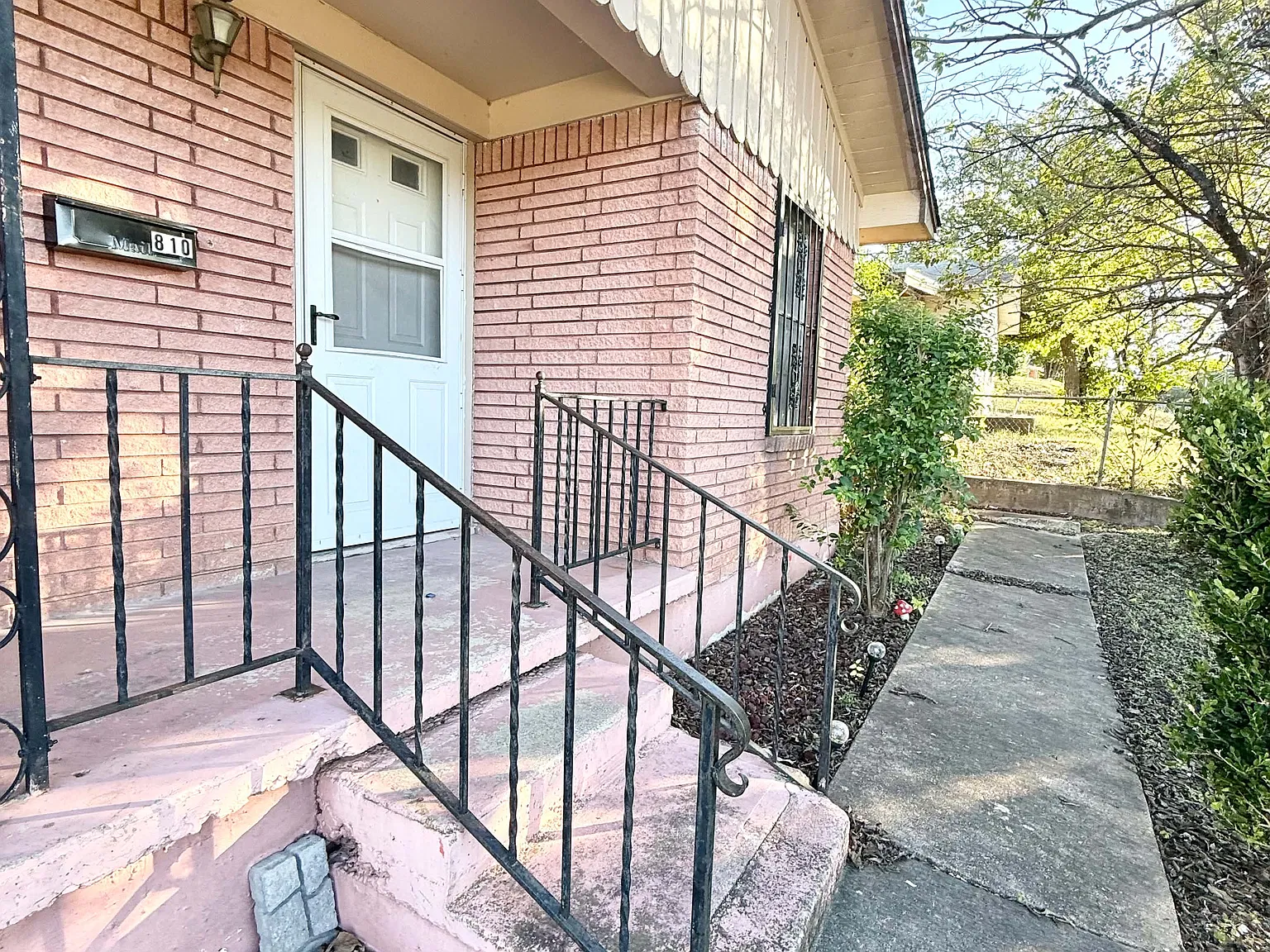 3 bed, 1193 sqft, $950 — Photo 3