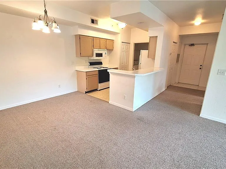 4645 Saint Croix Ln #1324 — Photo 4