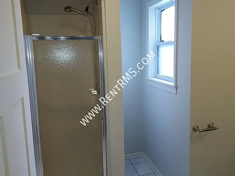 1614 SW College Ave #C — Photo 17