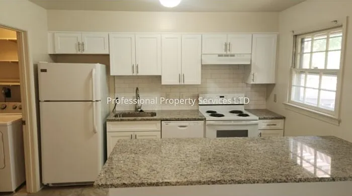 1912 Abbey Ln — Photo 12