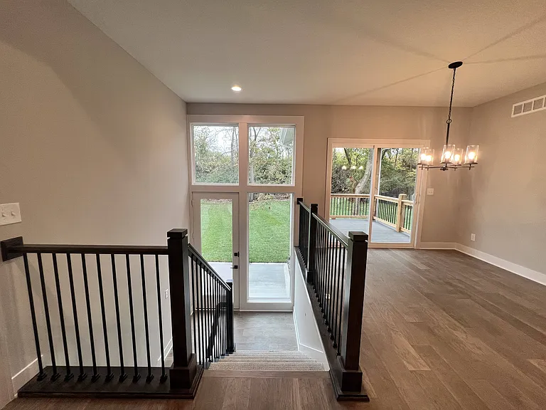 1533 SW Hedgewood Ln — Photo 28