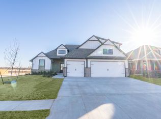 10300 SW 55th Ter, Mustang, OK 73064