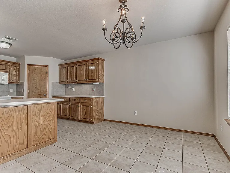 2224 NW 157th Ter — Photo 20