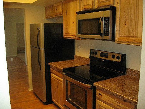 3rd image of 5410 N 68th Ave