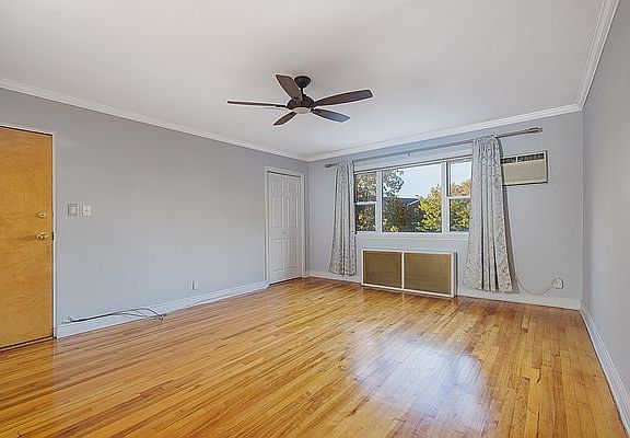 2nd image of 1533 Independence Ave #2R