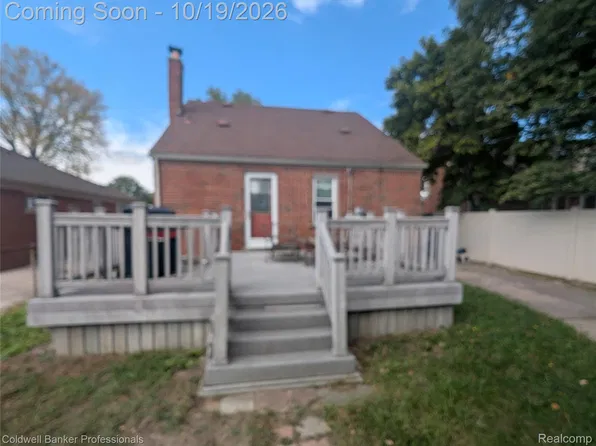 979 Liberty Ave, Lincoln Park, MI 48146