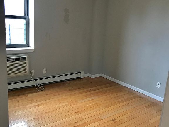 5th image of 36-36 Prince St #8C