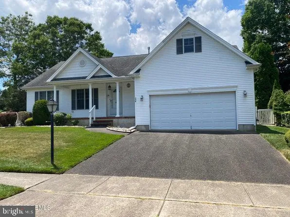 348 Chestnut Dr, Manahawkin, NJ 08050