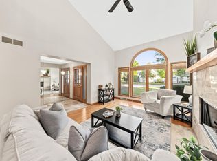 S75W17553 Harbor Cir, Muskego, WI 53150