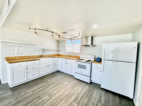 4th image of 922 N 1st St #A