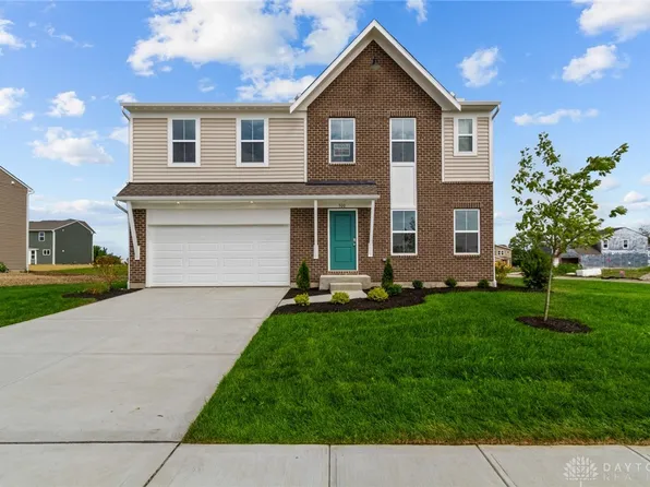 300 Dove Ct, Brookville, OH 45309