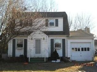 12 Pearl Ave, Hamden, CT 06514