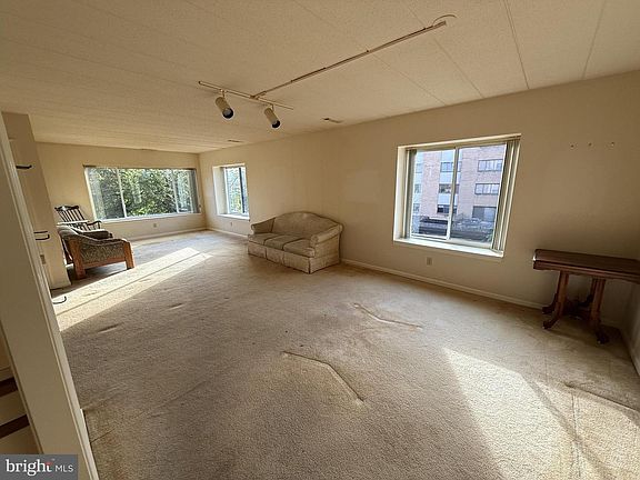 4th image of 333 S Allen St APT 502