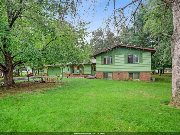 104 Crestwood Ct, Shawano, WI 54166