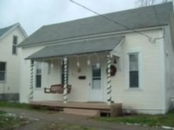 223 Hunts Ave, Barnesville, OH 43713