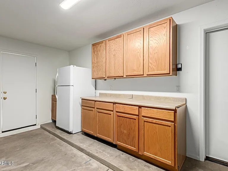 16523 W Saguaro Ln — Photo 15