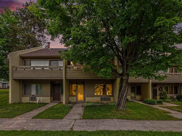 5000 S Townhouse Dr #J8, Cedar, MI 49621
