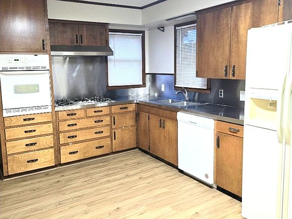 4th image of 2415 Hodges St #1