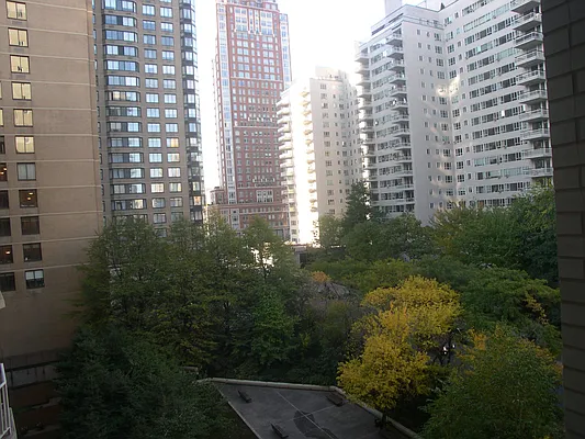 Rented by Peter Ashe | media 18