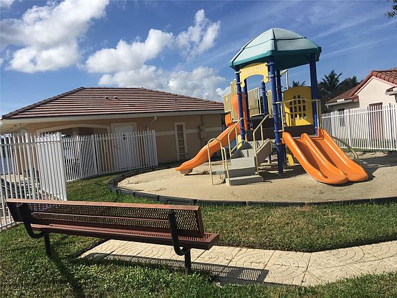 2nd image of 18437 NW 21st St