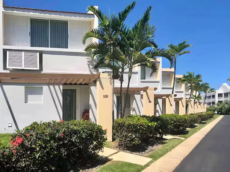 101 Ocean Vlg — Photo 1