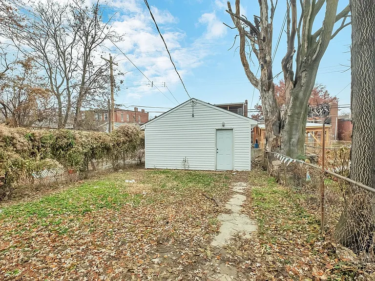 3437 Keokuk St — Photo 5
