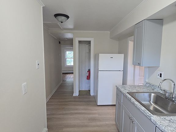 3rd image of 217 E Main St #2