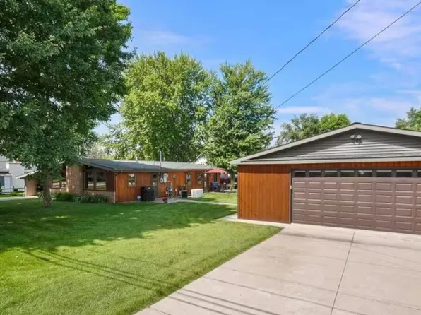 427 Iroquois Ave, Prudenville, MI 48651