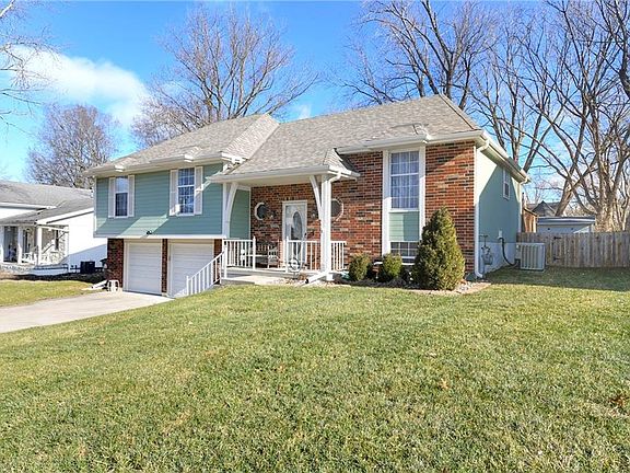 2nd image of 2504 NW Leann Dr