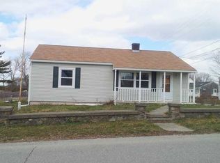 7 Robin Dr, Bristol, RI 02809