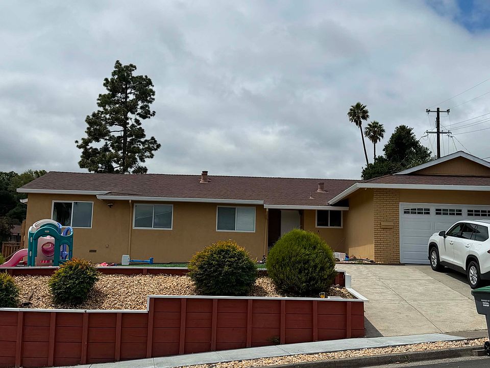 1st image of 138 Trish Dr