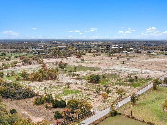 2nd image of 4 Perkins Rd